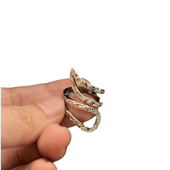 Hammered Silver Metal Wrap Style Ring - Picture 5 of 6